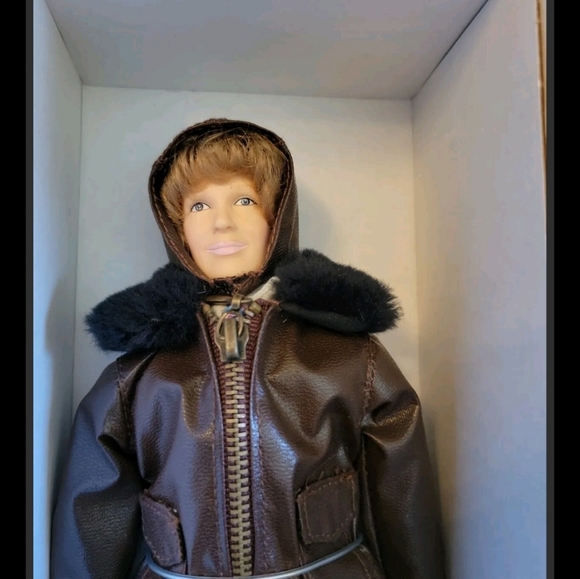 Girls Explore Amelia Earhart AE1 Doll and Compass - Picture 2 of 3